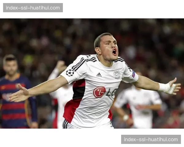 兰斯2-1绝杀朗斯，替补登场的小将第94分钟完成头球绝杀